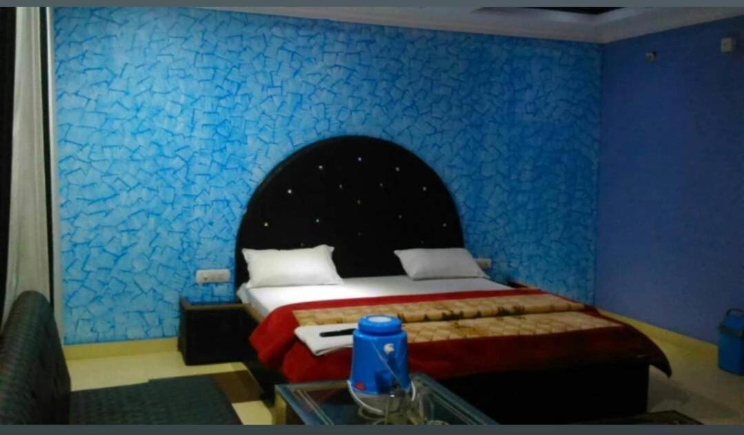 Pachmarhī Hotel Rock View מראה חיצוני תמונה