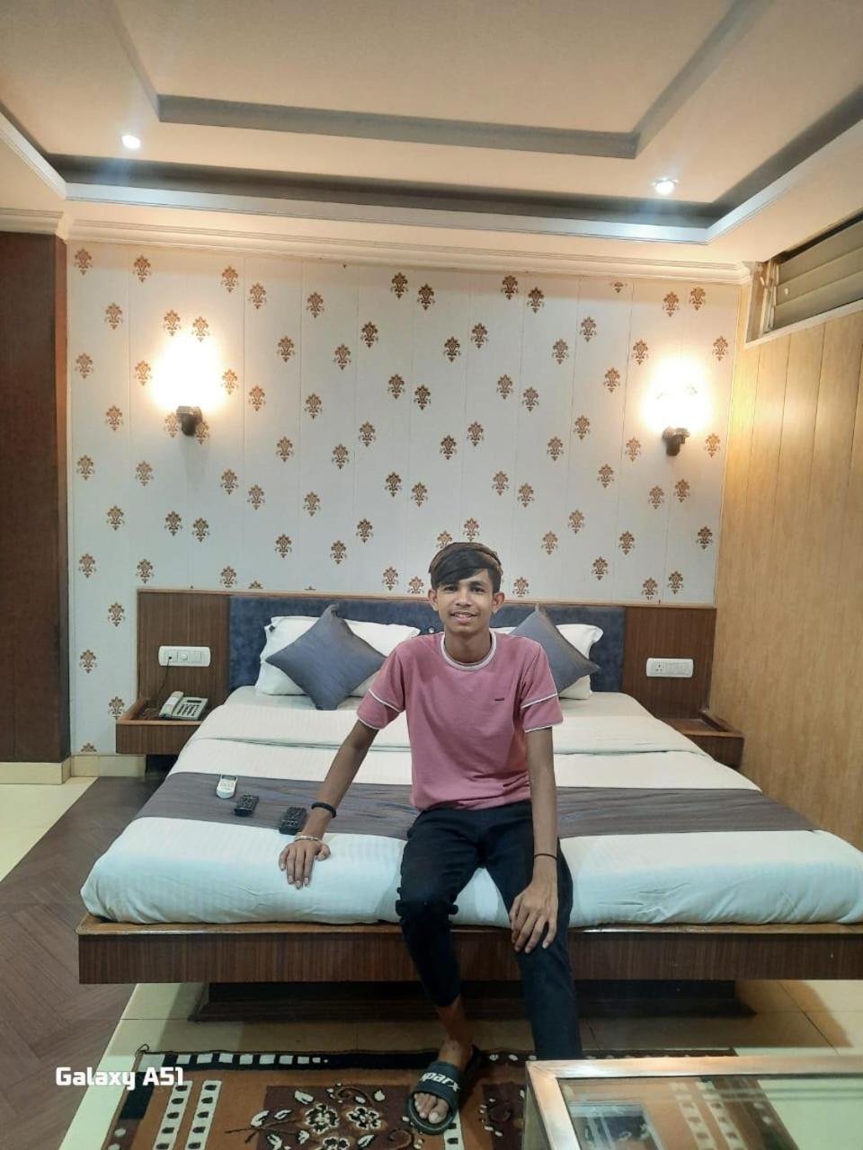 Pachmarhī Hotel Rock View מראה חיצוני תמונה