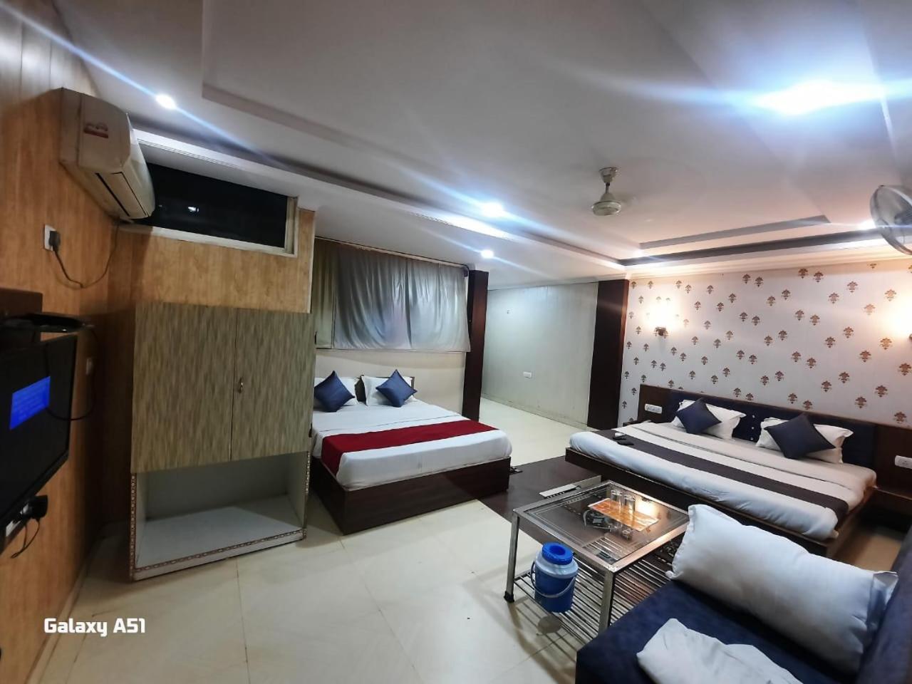 Pachmarhī Hotel Rock View מראה חיצוני תמונה